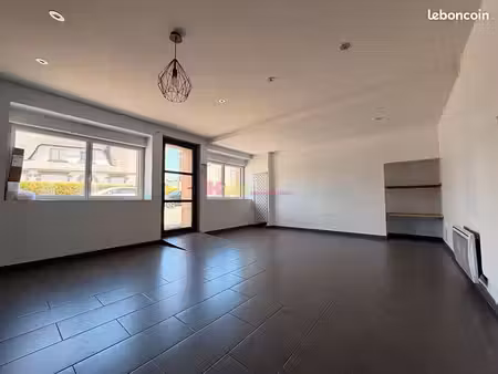 local 58 m² guipavas