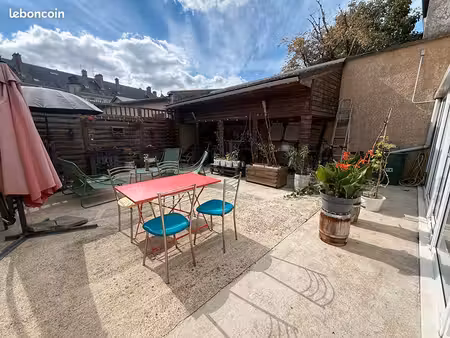 duplex 5 pièces 121 m²