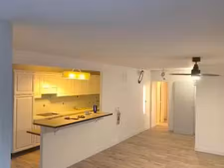 location appartement chambre à floirac (33270) : à louer chambre / 10m² floirac