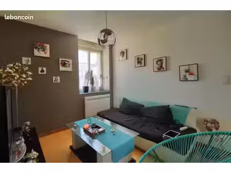 loue appartement meublé dingé