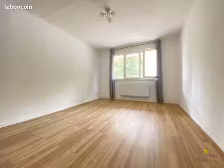 studio 1 pièce 26 m²