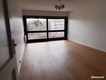 studio · 32 m² · voiron · centre-ville