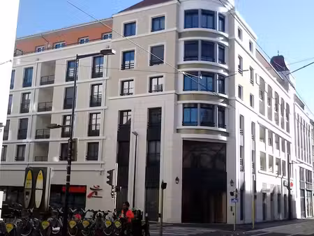 très beau t2 lumineux de 48 m² avec balcon de 7 m² – résidence le dôme impérial