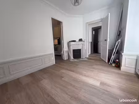 studio 1 pièce 19 m²