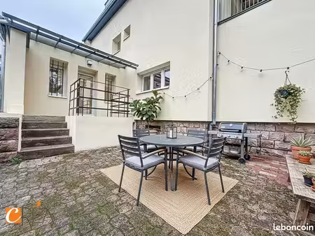 studio 1 pièce 31 m²