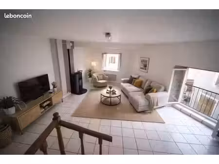 appartement 3 pièces 64 m²
