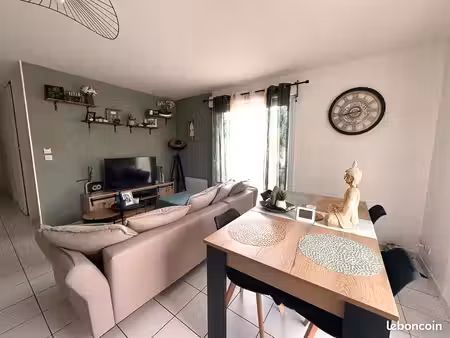 appartement t3 62m2 - seiches sur le loir