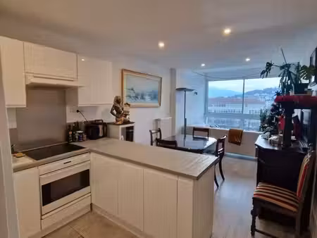 magnifique t4 avec vue mont-blanc – plein centre-ville (zone piétonne)