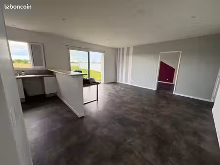 ? maison récente 80 m² – 3 chambres – jardin clôturé – garage 20 m²
