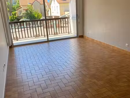 location t2 aix-les-bains