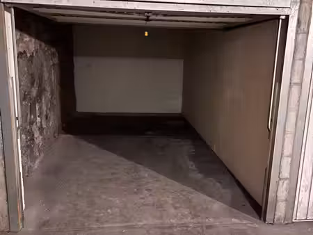 box parking