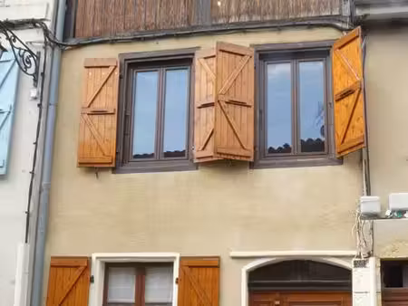 maison de ville  4 pièces  3 chambres
