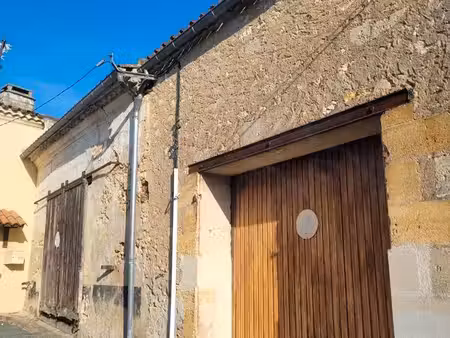 deux garages à vendre – 2 min centre-ville – possibilité d’achat unitaire + transformation