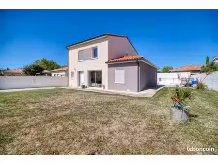 maison 6 pièces 148 m²