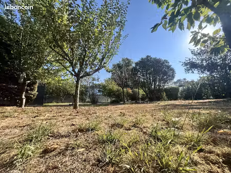 terrain 763 m² sadirac