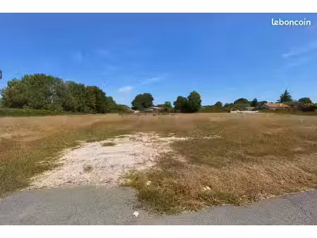 terrain 400 m² listrac medoc