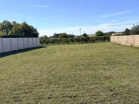 terrain 540 m² vayres
