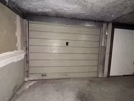 box garage
