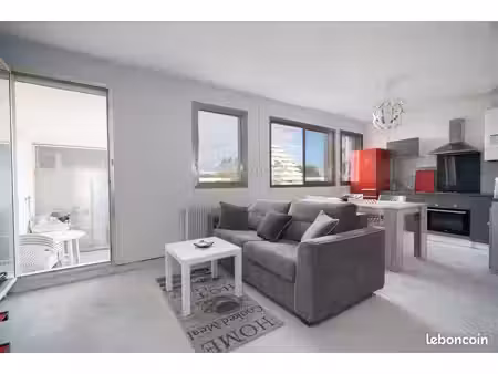 appartement 29m2 + balcon 7m2 à 300m de la plage