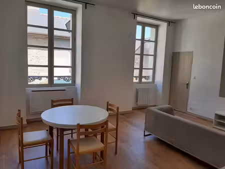 appartement t2 proche château