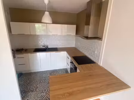 t2 lumineux de 41 m2 - quartier maison blanche
