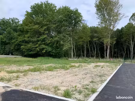terrain à bâtir de 900 m² à saint-aubin-de-medoc (33)