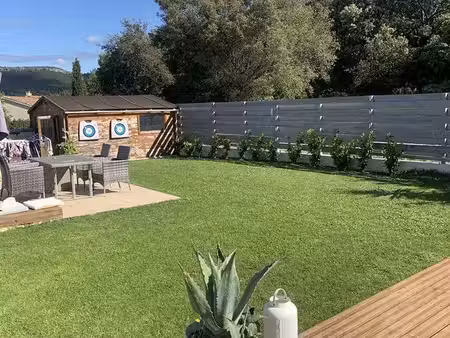 villa 4 pièces 100 m²