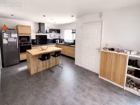 maison 140 m² avec piscine – proche bourg et écoles