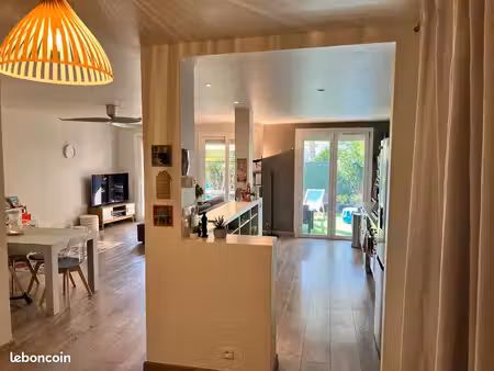 f4 de 92 m² en rez-de-jardin — quartier facultés  montpellier