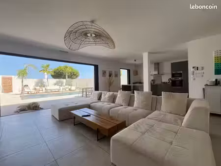 villa contemporaine 2024 à 700 m de la mer • piscine • sans vis-à-vis