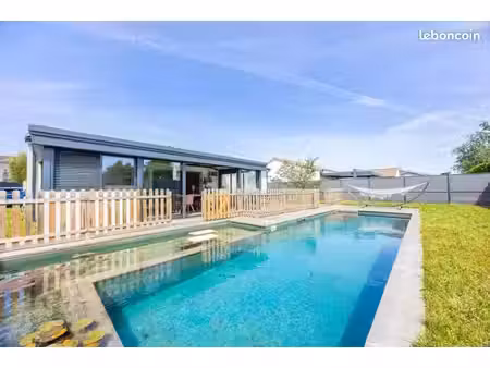 maison 8 pièces 126 m²
