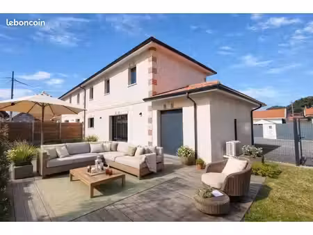 maison 5 pièces 114 m²