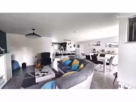 maison 5 pièces 140 m²