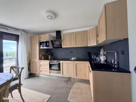 appartement 4 pièces 100 m²
