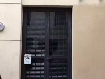 agréable petit local 12 5 m2  à louer