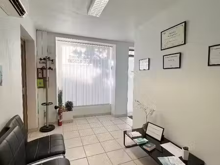local commercial 30 m² servian