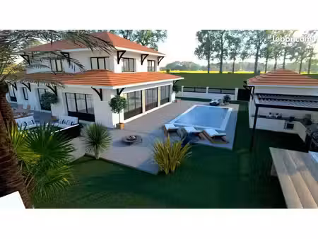 maison 7 pièces 175 m²
