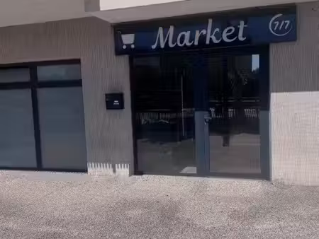 ? murs commerciaux 34 m² – rn113 – locataire en place – rentabilité 10 9 %