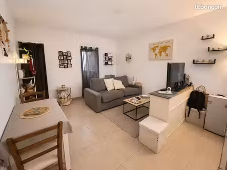 studio 1 pièce 25 m²