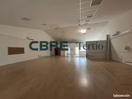 bureaux 302 m² chambray-les-tours