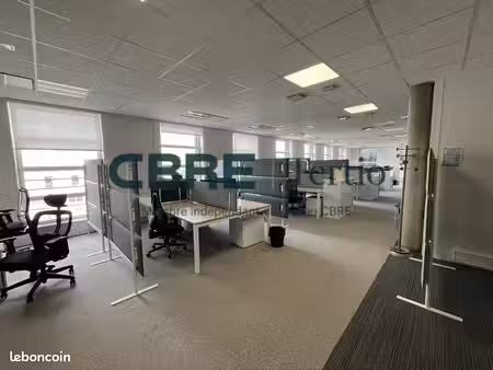 bureaux 347 m² tours