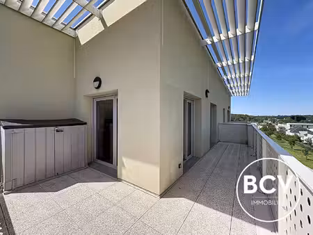 t5 neuf dernier etage avec terrasse + 2 places de parking