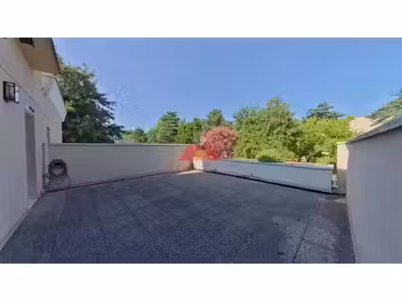 dardilly – t3 de 64 m² avec belle terrasse