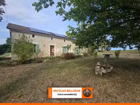 maison en pierre  2 ha et piscine avec revenus locatifs