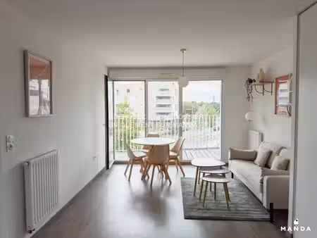 t2 meublé - 13  allée françoise dorléac  44400  rezé  france