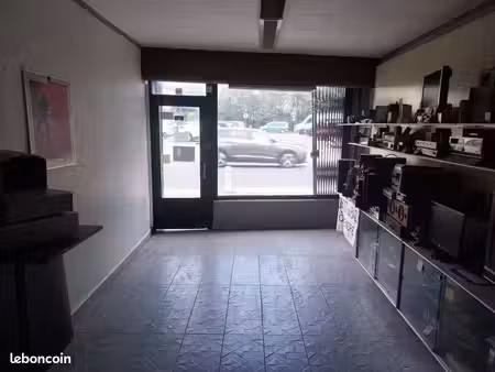 bail commercial avec un logement t3 connexe