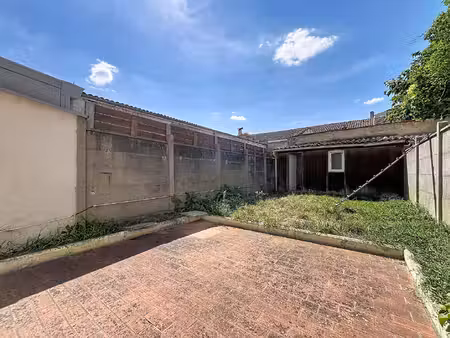 maison en pierre  107.37 m2  jardin sans vis à vis