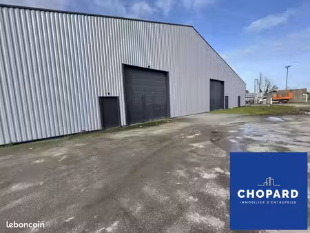 local 800 m² bassens