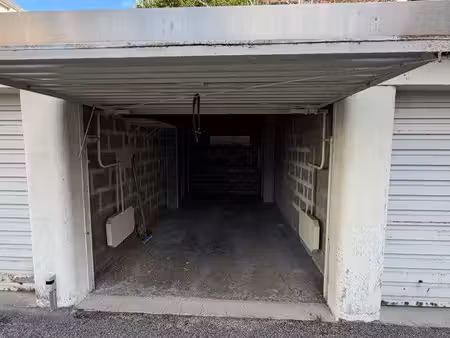 garage fermé ~15m2 – résidence sécurisée – grenoble 38100