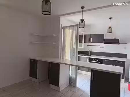 vends appartement t2